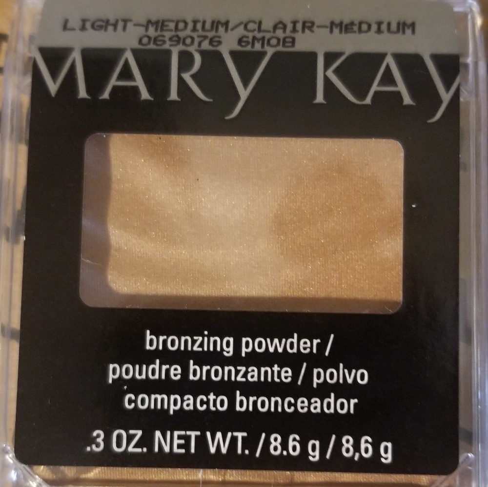 Mary Kay Bronzing powder